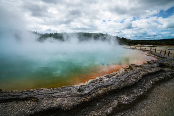 Champagne pool in Rotorua, New Zealand at Sunrise — Stock Photo, Image