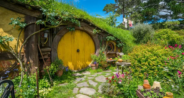 Hobbiton set cinematografico per "The Hobbit" in Nuova Zelanda — Foto Stock