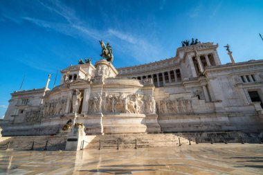Roma 'daki Altare della Patria, İtal