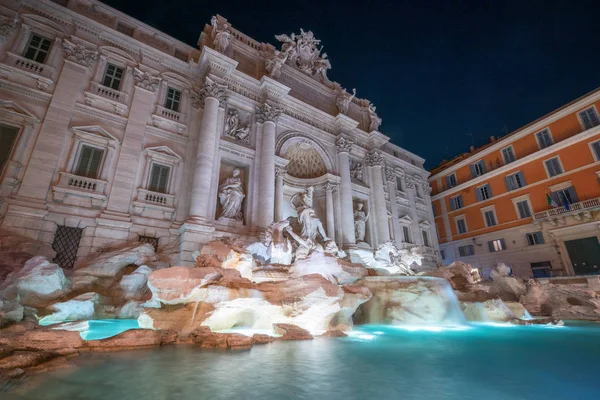 Trevi Fountain in Rome , Italy — Stock Photo, Image