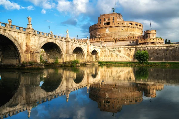 Castel Sant Angelo en Roma, Italia — Foto de Stock