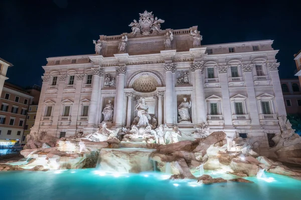 Trevi Fontein in Rome, Italië — Stockfoto