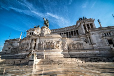 Roma 'daki Altare della Patria, İtal