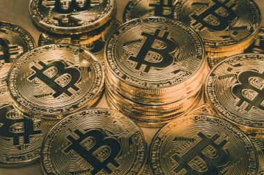 Fiziksel Bitcoin kazık arka plan, Bitcoin incelemesi