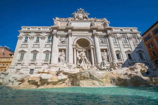 Fontana de Trevi en Roma, Italia — Foto de Stock