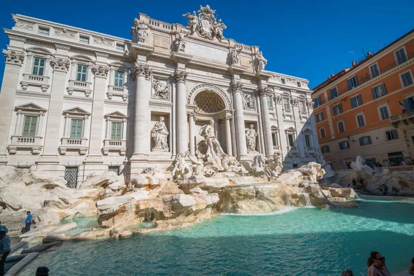 Fontana de Trevi en Roma, Italia — Foto de Stock