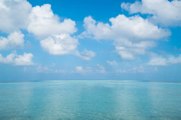 바다 자연 배경입니다. 바다와 여름 풍경. — 스톡 사진