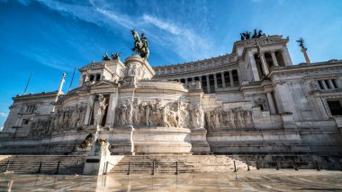 Roma 'daki Altare della Patria, İtal