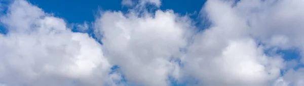 Panoramic view of white clouds in blue sky — Stock Photo, Image