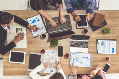 Ofis Odasında Grup Toplantısı.