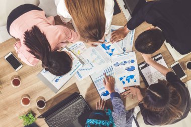 Ofis Odasında Grup Toplantısı.