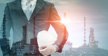 Yaratıcı grafik tasarımında gelecek fabrika ve enerji endüstrisi konsepti. Petrol, gaz ve petrokimyasal rafineri fabrikası yeni nesil enerji ve enerji sektörünü gösteriyor..