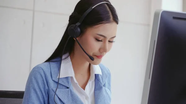 Customer Support Agent Call Center Headset Works Desktop Computer While — Stock Photo, Image