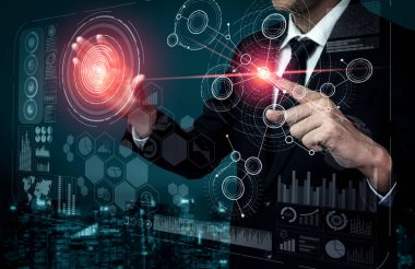 İş Mali Analitik Konsepti için Büyük Veri Teknolojisi. Modern grafik arayüzü ekranda iş satış raporu, kâr tablosu ve hisse senedi eğilimleri analizi hakkında devasa bilgiler gösteriyor.