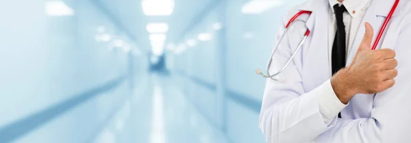 Giovane Medico Sesso Maschile Che Lavora Ospedale Assistenza Sanitaria Personale — Foto Stock