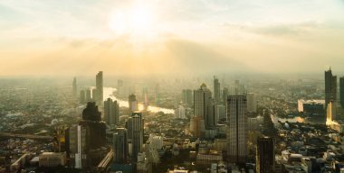 Bangkok City, Tayland 'ın şehir manzarası ve ufuk çizgisi. Bangkok, Tayland 'ın en büyük şehri ve en iyi seyahat yeridir..