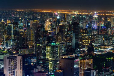 Bangkok City, Tayland 'ın şehir manzarası ve ufuk çizgisi. Bangkok, Tayland 'ın en büyük şehri ve en iyi seyahat yeridir..