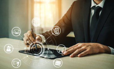 Çevrimiçi perakende sektörünün Omni kanal teknolojisi. Sosyal medya platformunda çok kanallı pazarlama internet ödeme kanalı, çevrimiçi perakende alışveriş ve her türlü dijital uygulama hizmeti sunmaktadır..