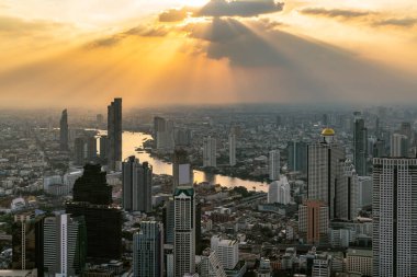 Bangkok City, Tayland 'ın şehir manzarası ve ufuk çizgisi. Bangkok, Tayland 'ın en büyük şehri ve en iyi seyahat yeridir..