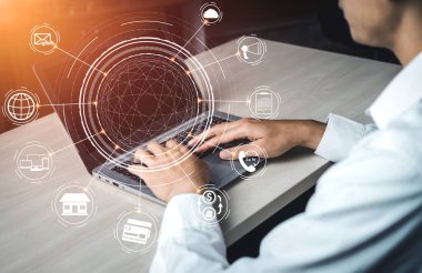 Çevrimiçi perakende sektörünün Omni kanal teknolojisi. Sosyal medya platformunda çok kanallı pazarlama internet ödeme kanalı, çevrimiçi perakende alışveriş ve her türlü dijital uygulama hizmeti sunmaktadır..