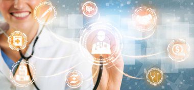 Simge grafik arayüzü gösteren sağlık insanlar, para planlama, risk yönetimi, tıbbi tedavi ve kapsama yararı sağlık sigortası kavramı - Doktor hastanede sağlık sigortası ile ilgili.