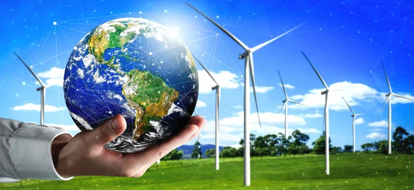 Концепція Сталого Розвитку Альтернативної Енергетики Рука Людини Піклується Про Планету — стокове фото
