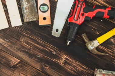 Becerikli ve marangoz için en üst düzey aletler. Ahşap işi hobisi ve Diy konsepti.