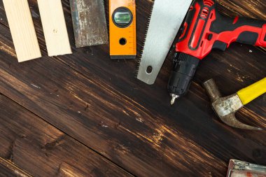 Becerikli ve marangoz için en üst düzey aletler. Ahşap işi hobisi ve Diy konsepti.