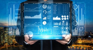 İş Mali Analitik Konsepti için Büyük Veri Teknolojisi. Modern grafik arayüzü ekranda iş satış raporu, kâr tablosu ve hisse senedi eğilimleri analizi hakkında devasa bilgiler gösteriyor.