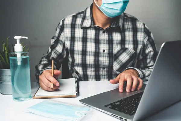 Coronavirus Disease Covid Protection Concept Young Man Working Office Room — 图库照片