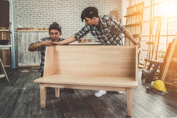 Carpintero Trabajando Artesanía Madera Taller Para Producir Material Construcción Muebles — Foto de Stock