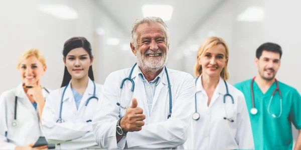 Médico Que Trabaja Hospital Para Combatir Enfermedad Por Coronavirus 2019 —  Fotos de Stock