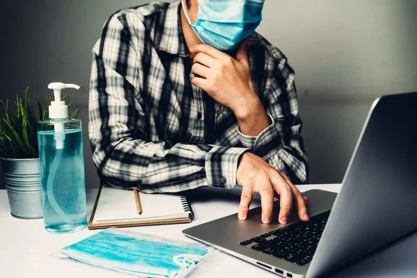 Coronavirus Disease Covid Protection Concept Young Man Work Office Room — Stock Photo, Image