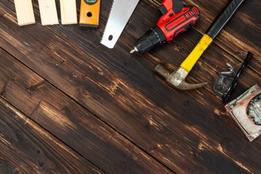 Becerikli ve marangoz için en üst düzey aletler. Ahşap işi hobisi ve Diy konsepti.