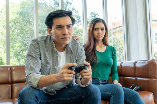 Young Asian Couple Suffers Computer Games Addiction Family Problem Concept — Stock Photo, Image