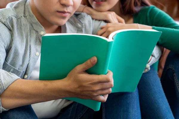 Young Asian Couple Reading Book Living Room Love Relationship Lifestyle — Stock Photo, Image