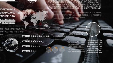 Grafik kullanıcı arayüzü GUI hologramı ile dizüstü bilgisayar klavyesinde çalışan adam büyük veri bilimi teknolojisi, dijital ağ bağlantısı ve bilgisayar programlama algoritması kavramlarını gösteriyor.