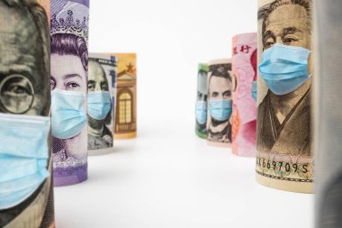 Uluslararası para birimleri arasında ABD Doları, Euro Para Birimi, British UK Pound, Australian Dollar, China Yuan ve Japan Yen Coronavirus hastalığı COVID-19 ekonomik kriz maskesiyle karşı karşıya.