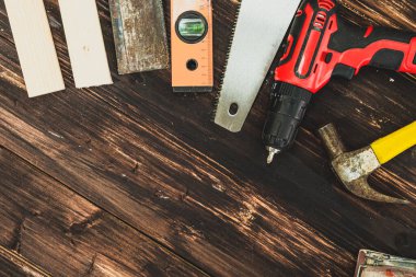 Becerikli ve marangoz için en üst düzey aletler. Ahşap işi hobisi ve Diy konsepti.