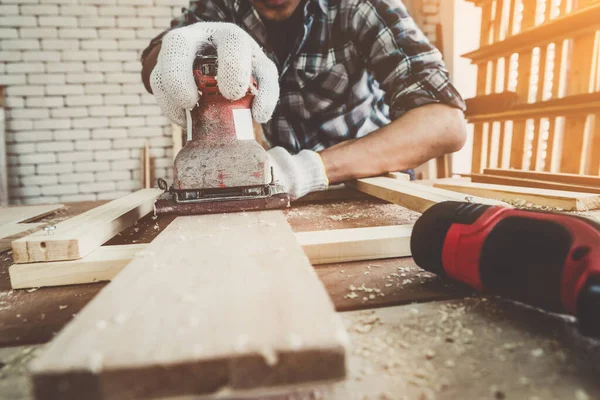 Menuisier Travaillant Sur Artisanat Bois Atelier Pour Produire Des Matériaux — Photo