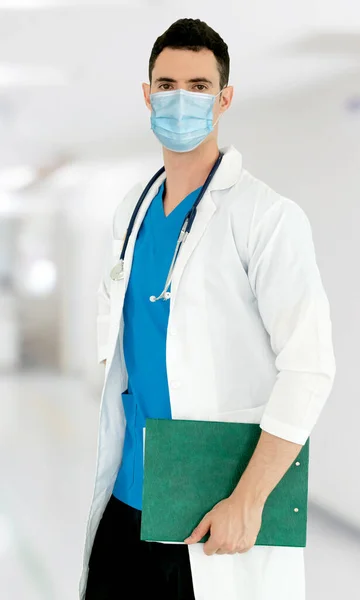 Врач Носит Маску Больнице Защищает Коронавирусной Болезни Covid Медицинский Персонал — стоковое фото