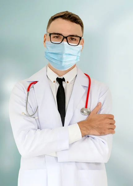 Doktor Hastanede Yüz Maskesi Takıyor Coronavirus Hastalığı Covid Dan Korunuyor — Stok fotoğraf